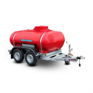 Red 2200 litre water bowser